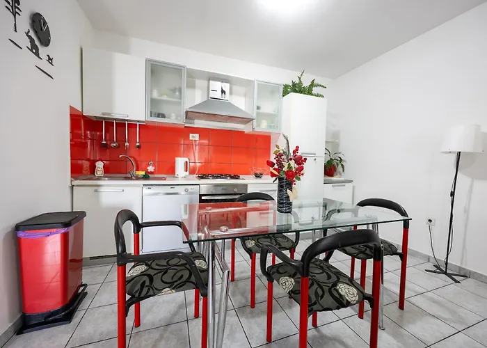 Turina Apartament *